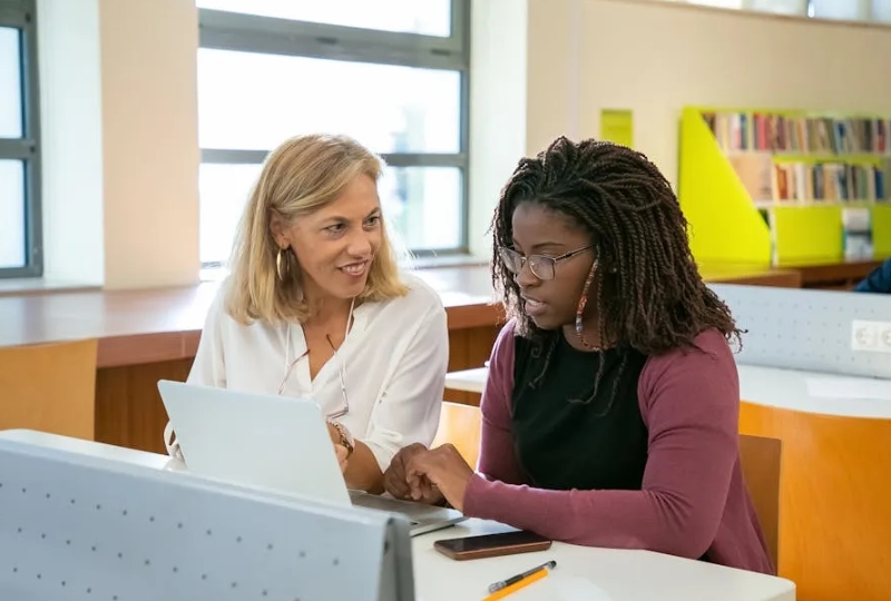 美國(guó)留學(xué)費(fèi)用都包括哪些？