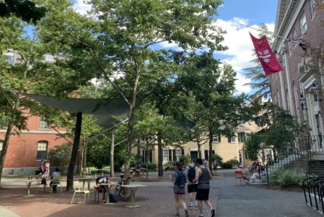 哈佛大學(xué) 哈佛大學(xué)